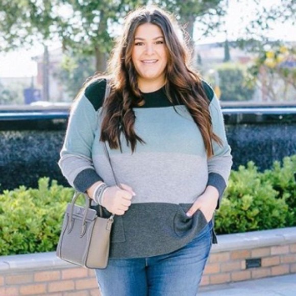 VINCE CAMUTO ColorBlocked striped Knit Sweater - Picture 1 of 4